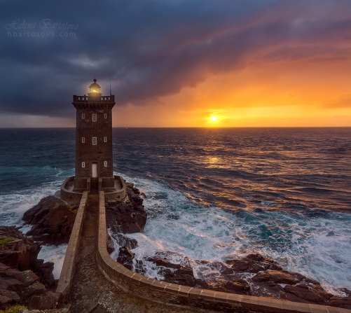 LE PHARE DE KERMORVAN (Bretaň, Francie)